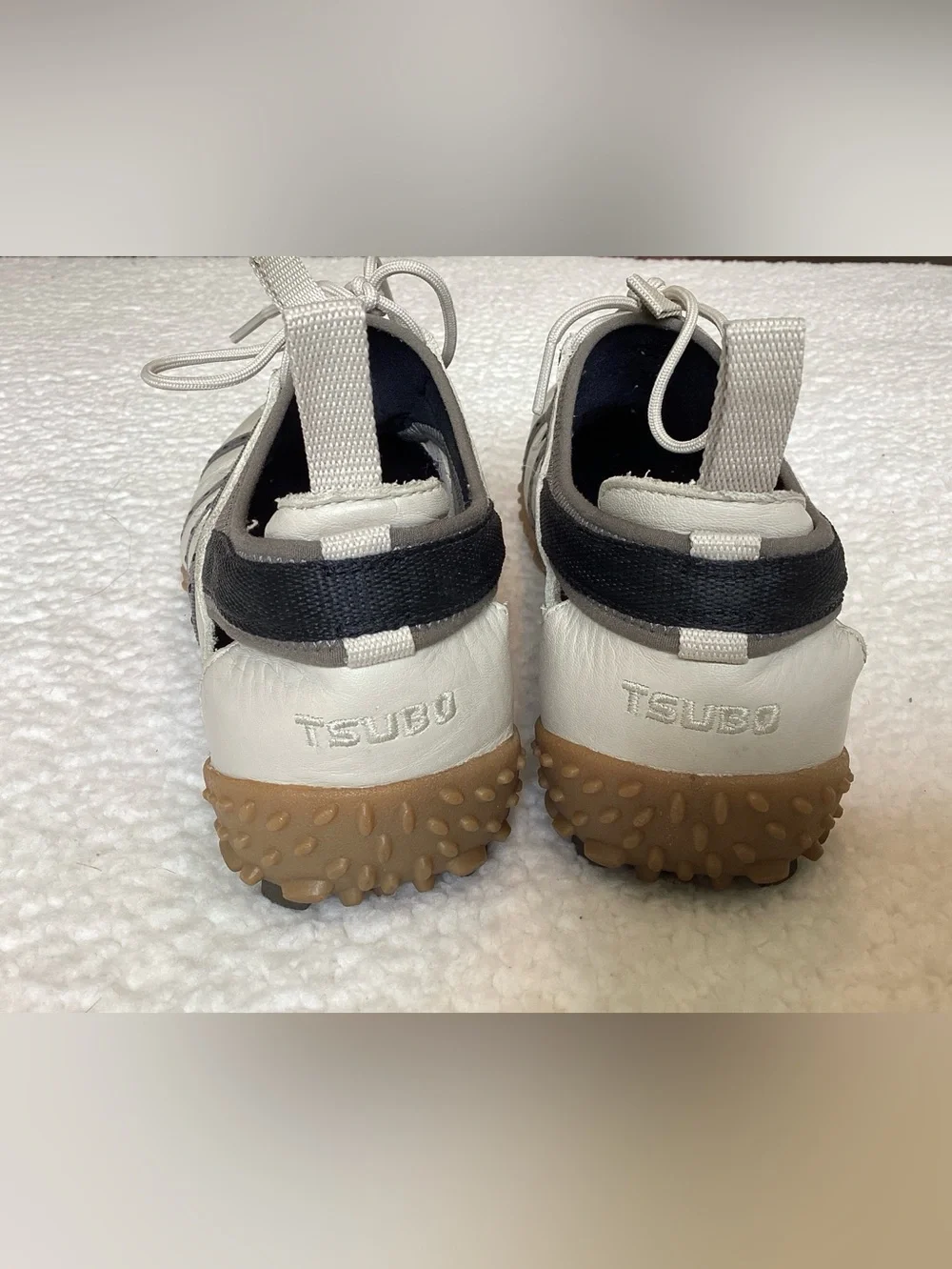 TSUBO Leather Fisherman Women’s Sneakers Comfort Walking Shoes Cream Taupe 8